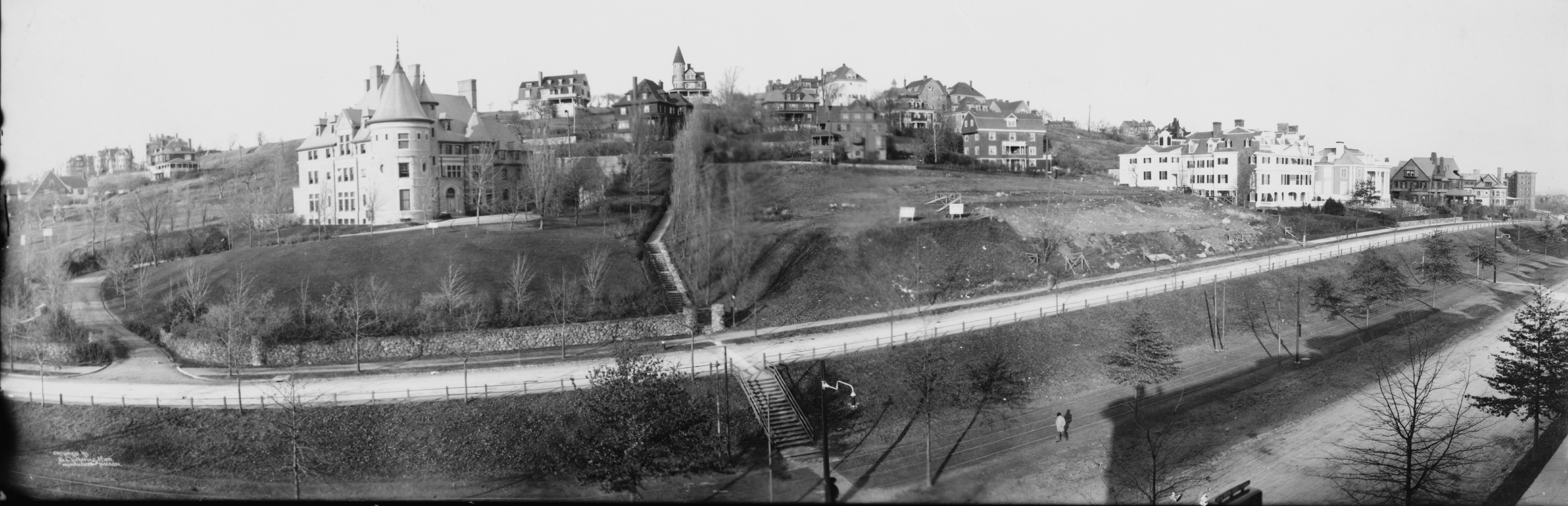 
                At Summit Path
                        (beside Corey Hill),
                    on south side, at outer edge,
                    elevated, view north
                    (in 1903).
                (By E. Chickering & Co. /
                    courtesy of Library of Congress, Washington, DC.)
                